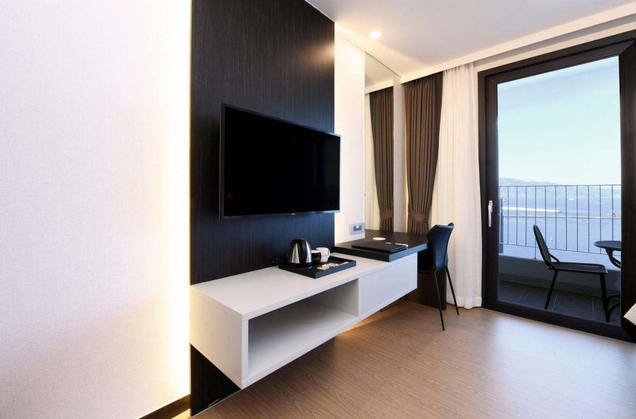 Utop Marina Hotel & Resort Yeosu Buitenkant foto