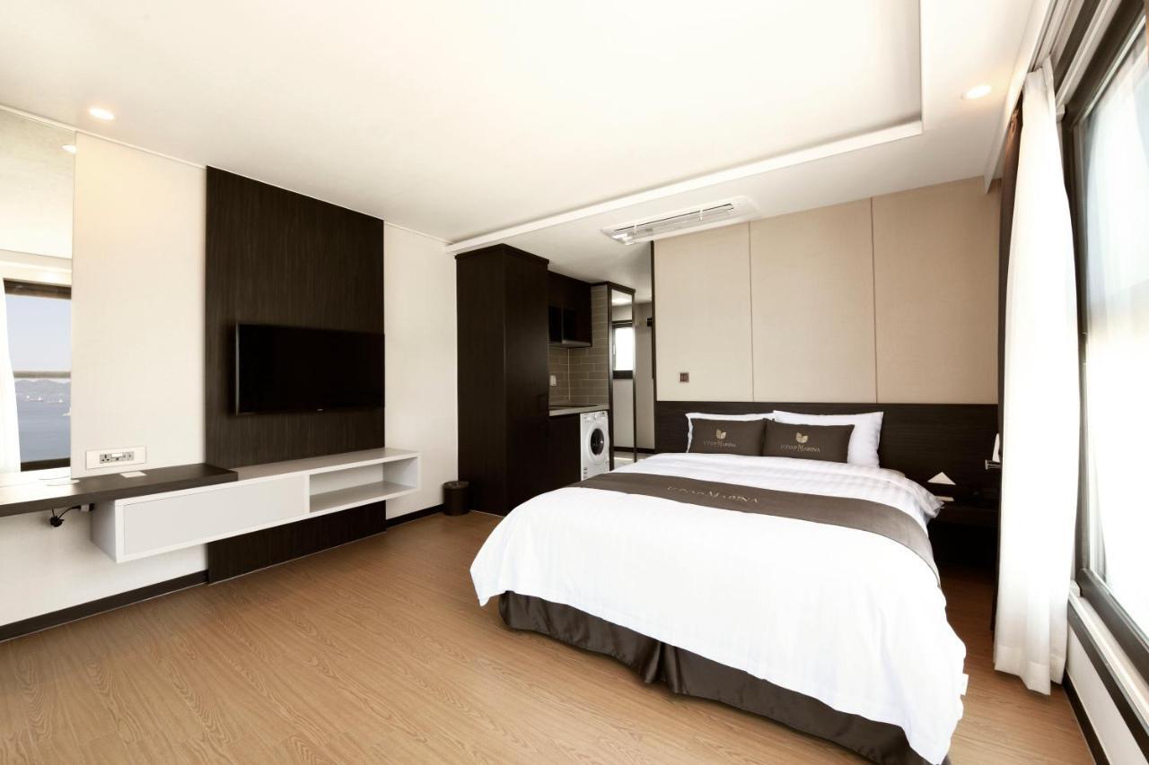 Utop Marina Hotel & Resort Yeosu Buitenkant foto